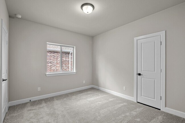 Building Photo - 210 Ginger St