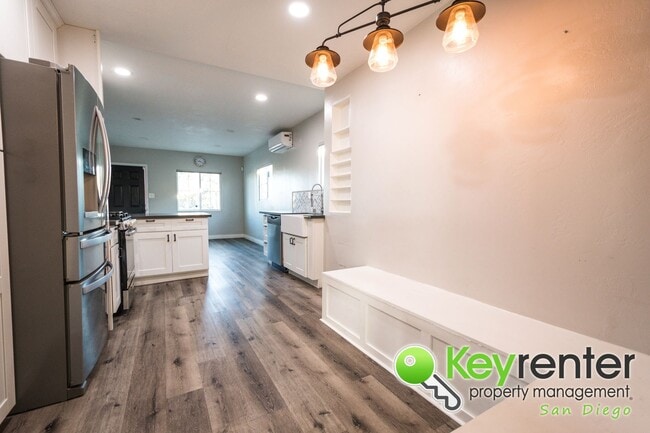 Building Photo - North Park Cozy Front Home of Duplex (full...