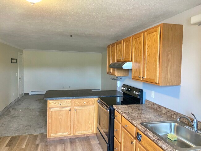 Building Photo - 54 Westville Rd