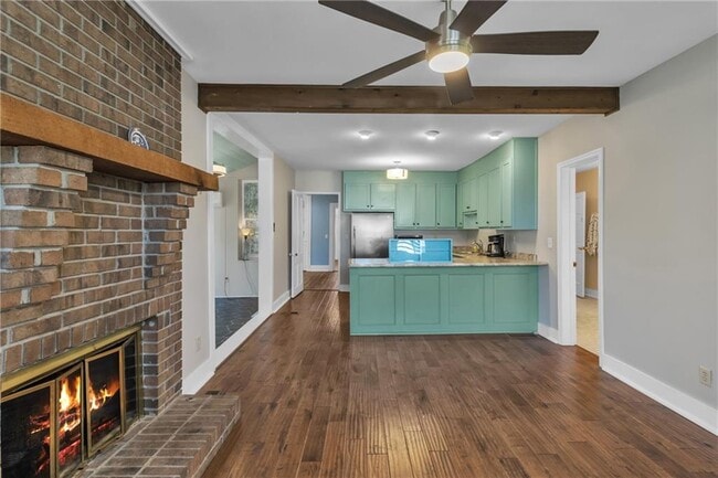 Building Photo - 225 S Park St