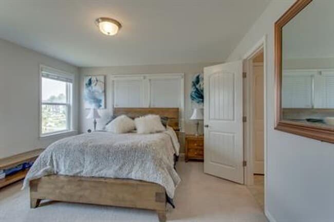 Building Photo - Beautiful Townhouse in Murfreesboro!