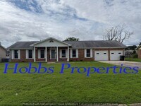 Building Photo - 1311 Lisa Ln