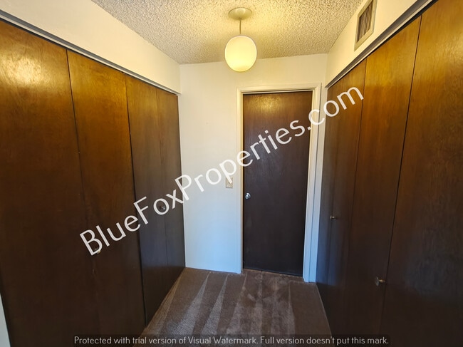 Building Photo - 5701 E Glenn St