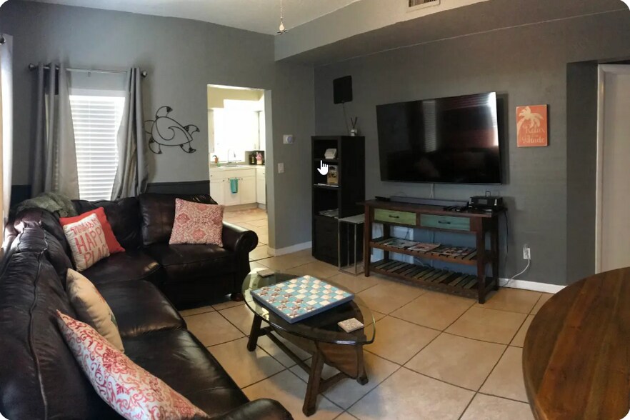 Building Photo - 313 Faulkner St