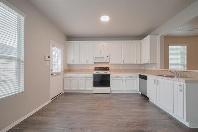 Building Photo - 16739 Libson Falls Dr