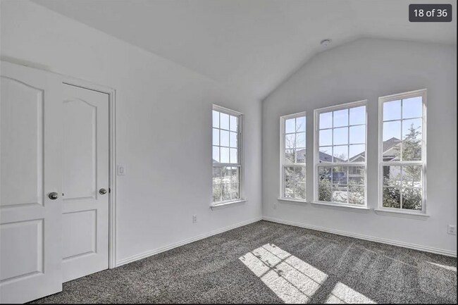 Building Photo - 349 Vista Portola Loop