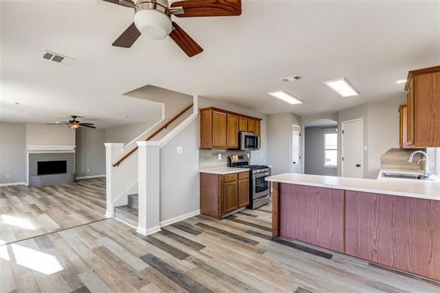 Building Photo - 2222 Wisteria Way