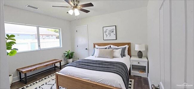 Building Photo - 410 Delia Ave