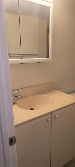 Building Photo - 1611 Minutemen Causeway