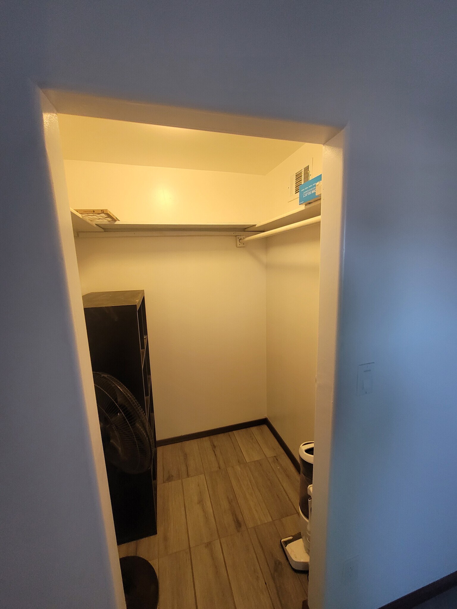 Building Photo - 1830 W Oraibi Dr