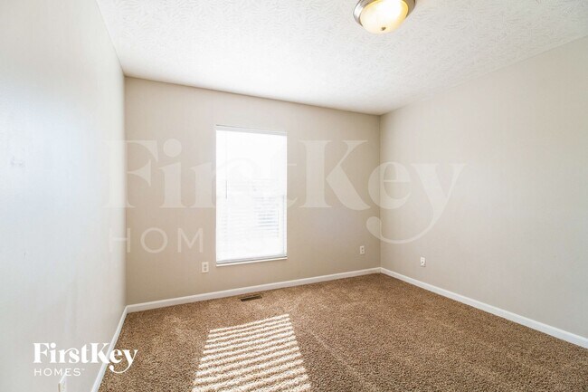 Building Photo - 6626 Thistle Grove