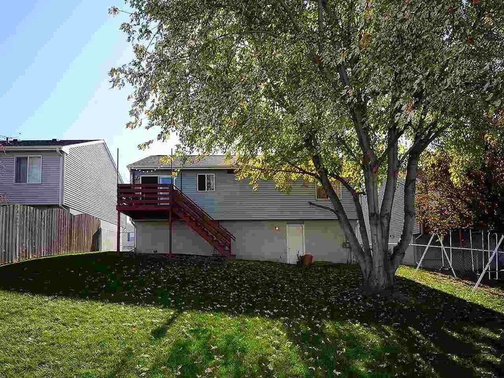 Building Photo - 7884 Redick Ave