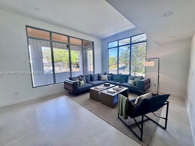 Building Photo - 3604 Day Ave