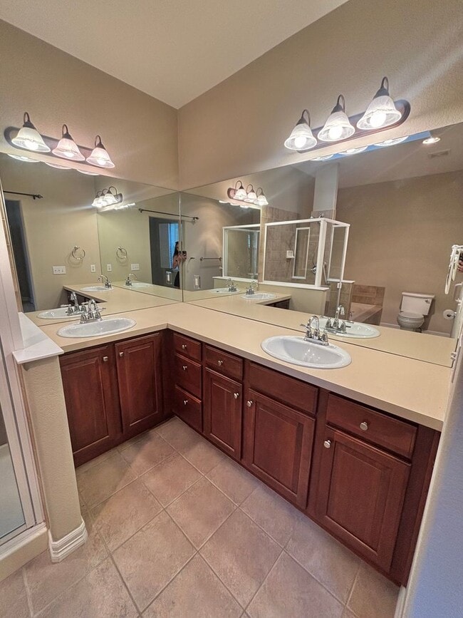 Building Photo - 8890 Tappy Toorie Cir