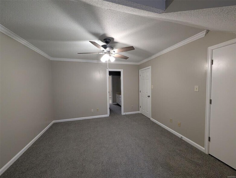 Building Photo - 1649 Prairie Ln