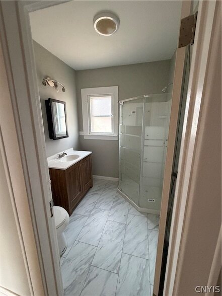 Building Photo - 501 Clarendon St