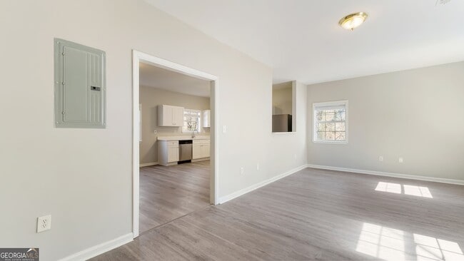 Building Photo - 848 Ridge Ave NW