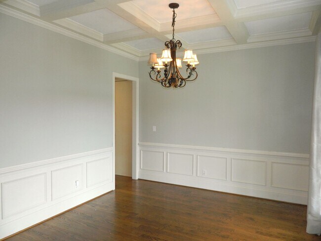Building Photo - 4108 Dewaal St