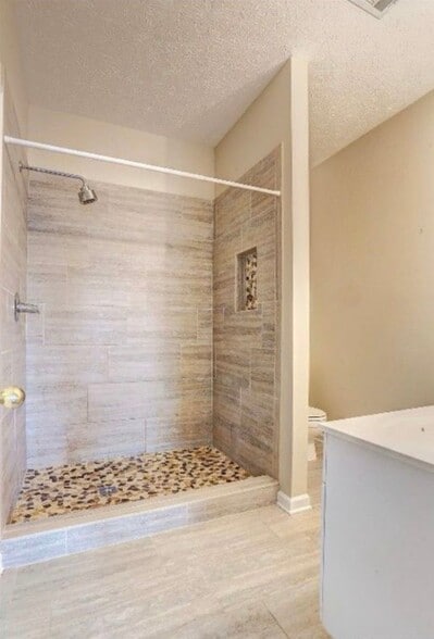 Building Photo - 6916 Sandfield Dr