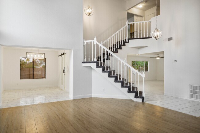 Building Photo - 9001 Feather River Ct