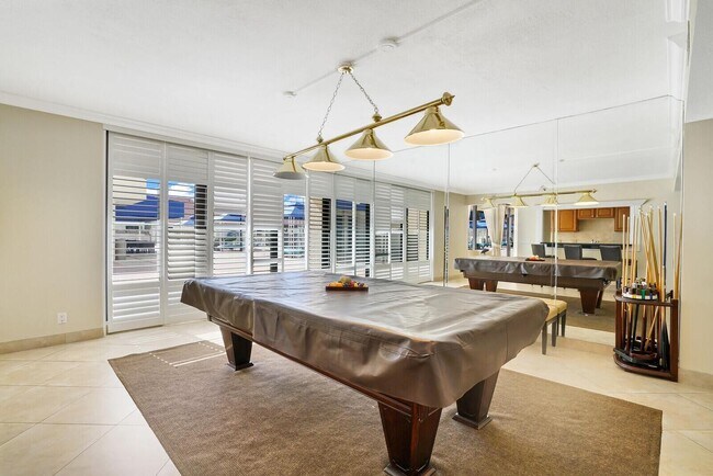 Building Photo - 4000 N Ocean Dr