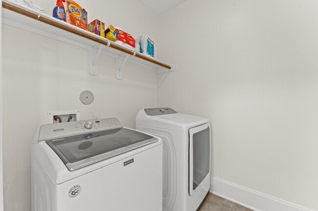 Building Photo - 31183 Pecan Creek Dr