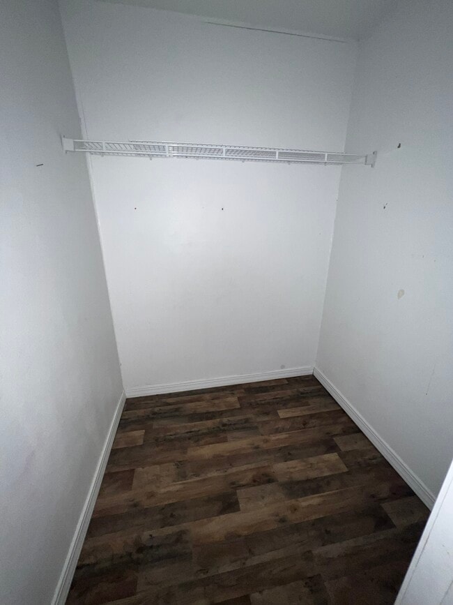 Building Photo - 1625 Martin Bluff Rd