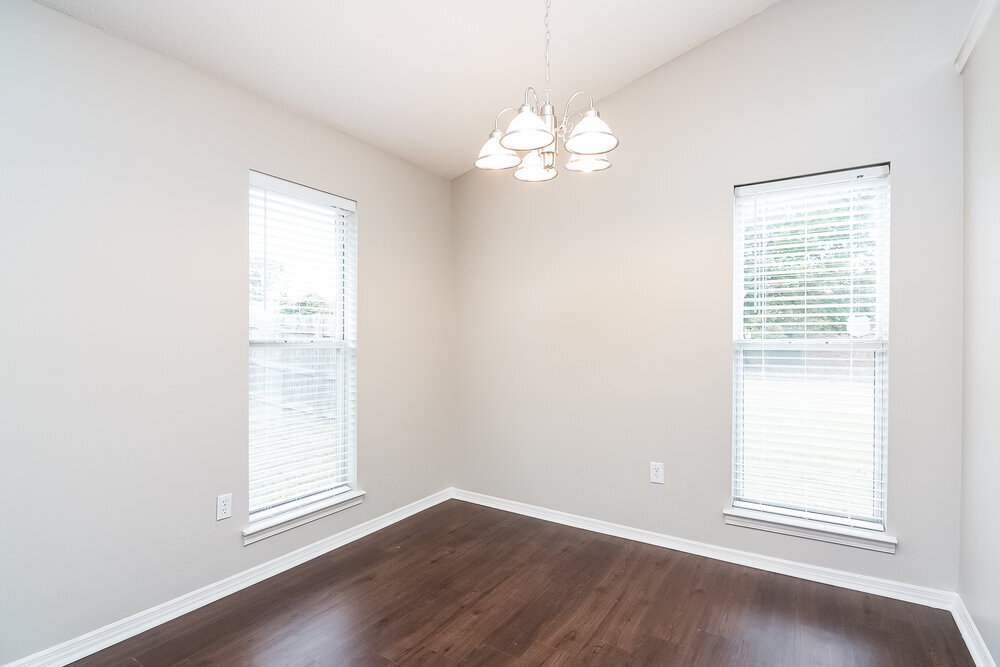 Building Photo - 10102 Williford Dr