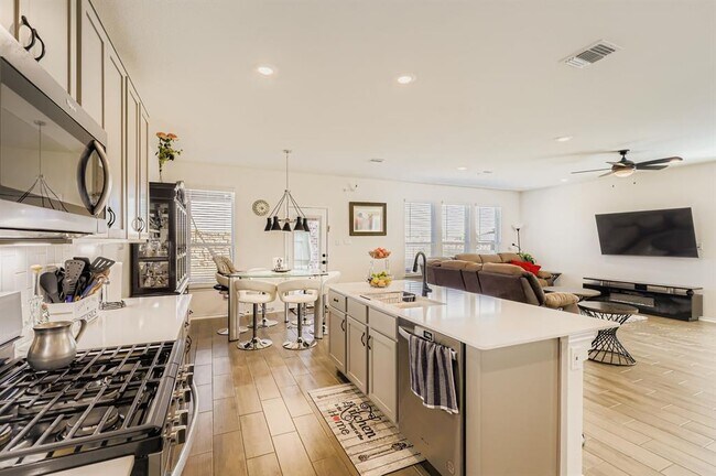 Building Photo - 3927 La Contenta Ln