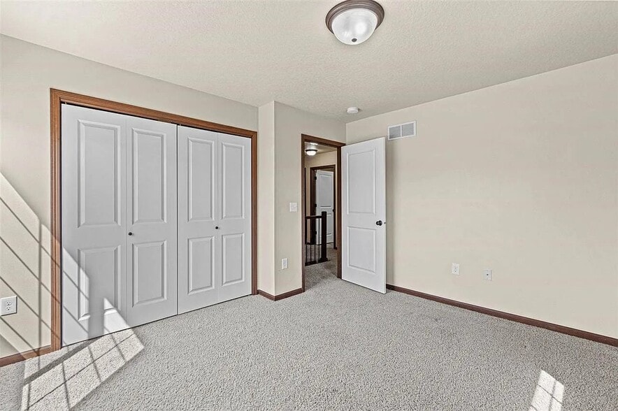 Building Photo - 1538 Burr Dr