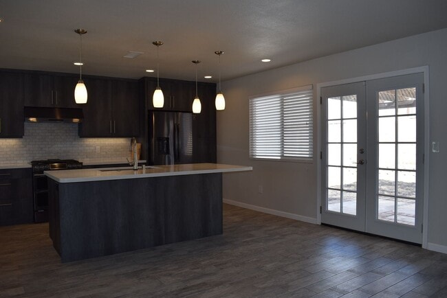 Building Photo - Beautiful 3 bedroom 2 bath Santee Home!