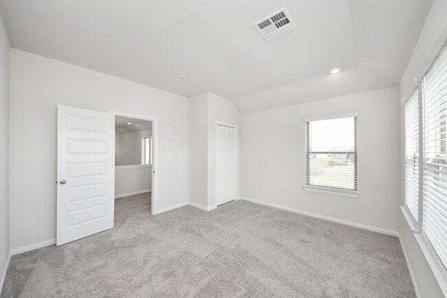 Building Photo - 8006 Cypress Poplar Ct