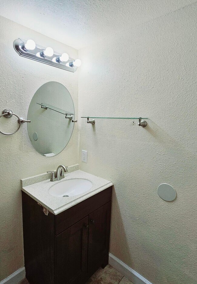 Building Photo - 8224 Horn Run Rd