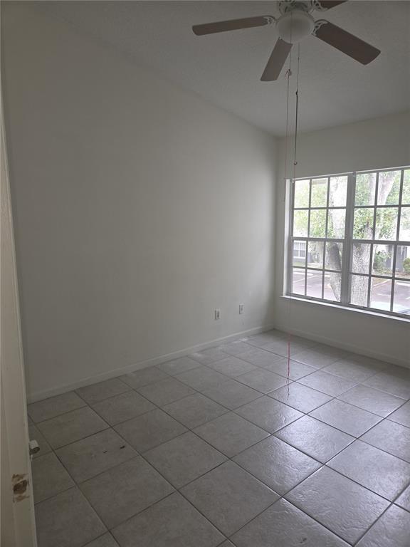 Building Photo - 4344 S Kirkman Rd