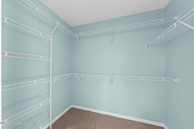 Building Photo - 908 Fostoria Dr