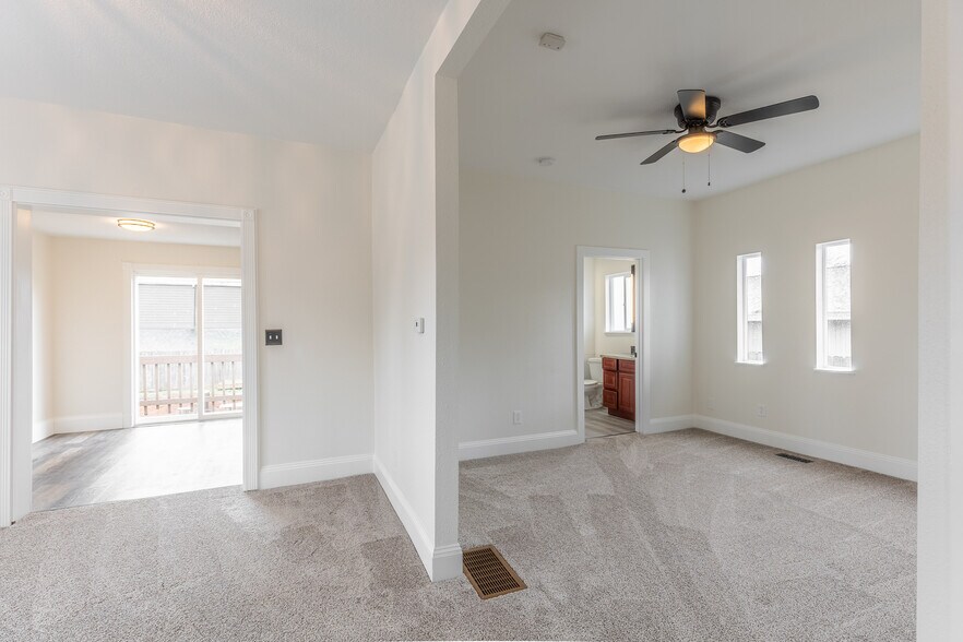 Vic I - 1144 SE 85th Ave