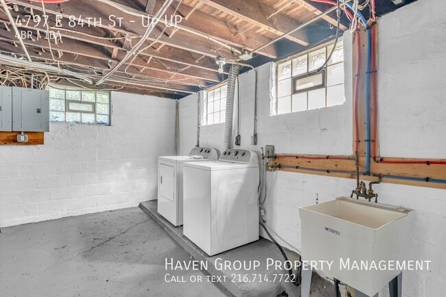 Building Photo - 4797 E 84th St
