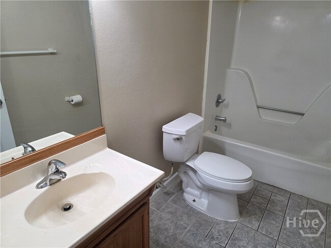 Building Photo - 312 W 5th St