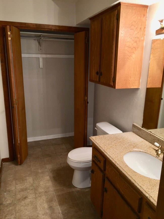 Building Photo - 3506 Highmeadow Ln