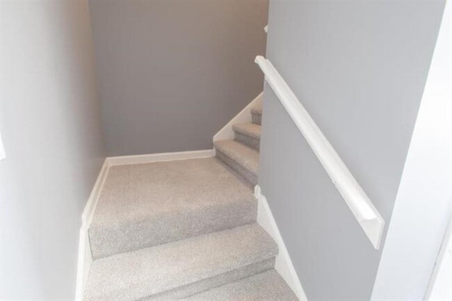 Building Photo - 3430 Roxee Run Cv