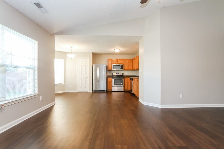 Building Photo - 10941 Minuteman Ct