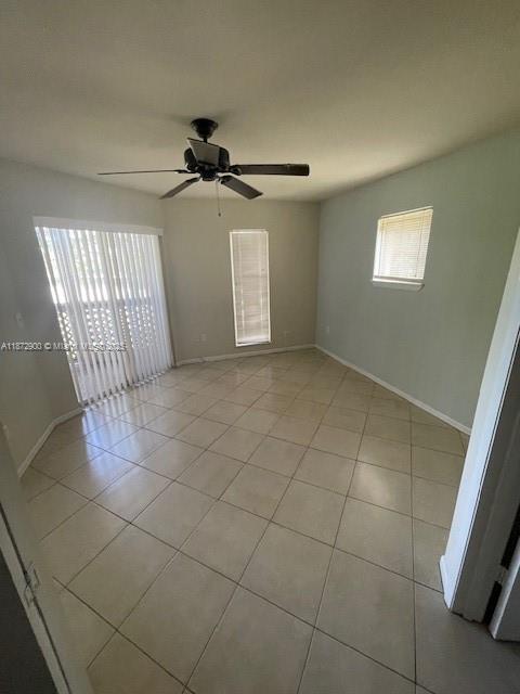 Building Photo - 4751 Via Palm Lakes