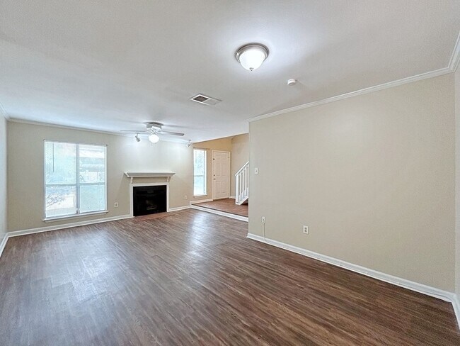 Building Photo - Prime 3 Bed, 2.5 Bath with Fireplace & Fenced Patio!