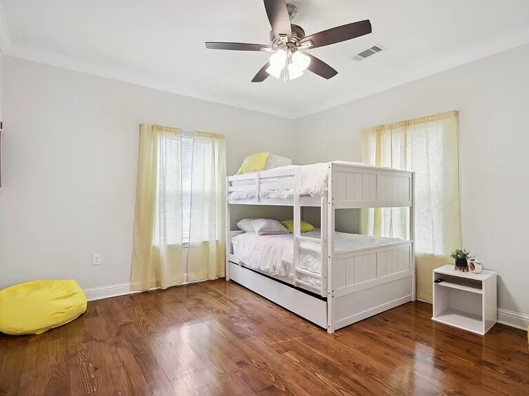 Building Photo - 1332-1334 Tricou St