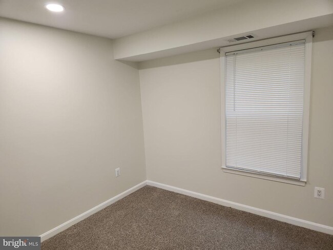 Building Photo - 5700 Olde Mill Ct