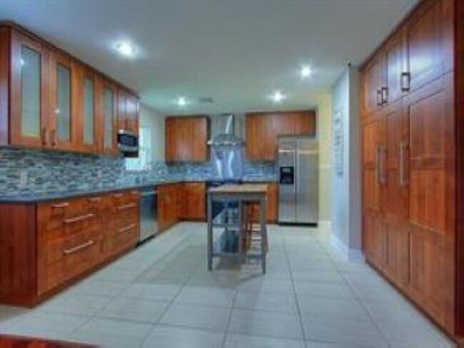 Building Photo - 5711 Capello Dr