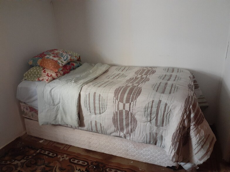 Building Photo - 5728 4th St