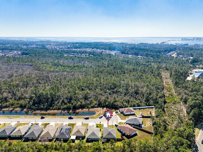 Building Photo - 8390 Island Dr
