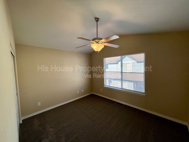 Building Photo - 5551 W 29th St