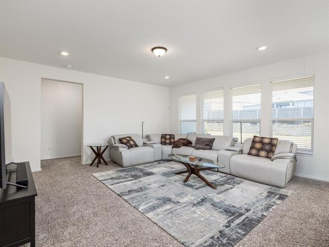 Building Photo - 3921 Riardo Dr